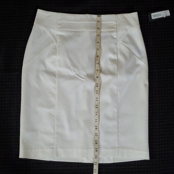 Worthington white lined skirt size 6P - Picture 9 of 10